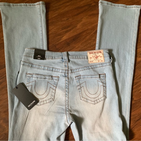 NWT True Religion Becca, mid rise bootcut, light refresh wash, size 29. - Picture 3 of 9